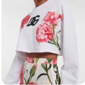 DOLCE & GABBANA
Logo cropped cotton sweatshirt With Tag Size 40 IT
